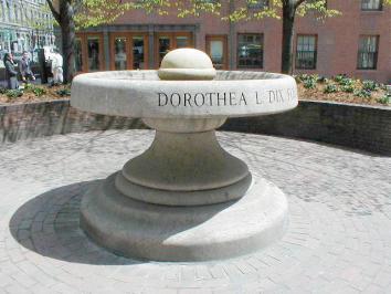 Dorethea Dix Fountain, Freederfeld